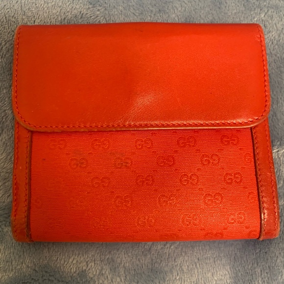 Gucci Red Wallet with Gold Accent - Picture 13 of 16